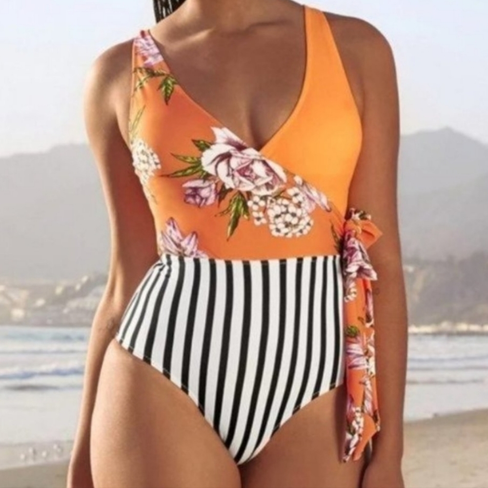 Cupshe one piece Swim bathing suit